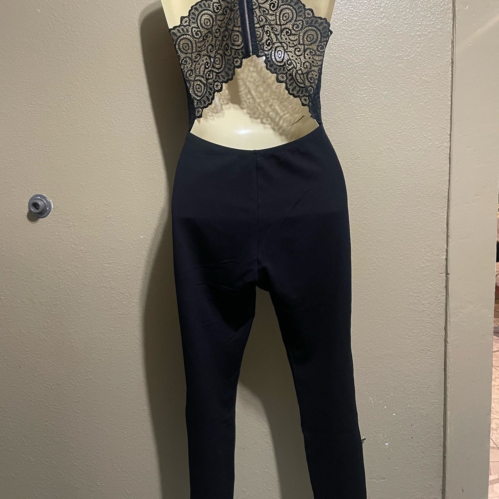 Windsor Sleek Black Jumpsuit New/no tag Stretch